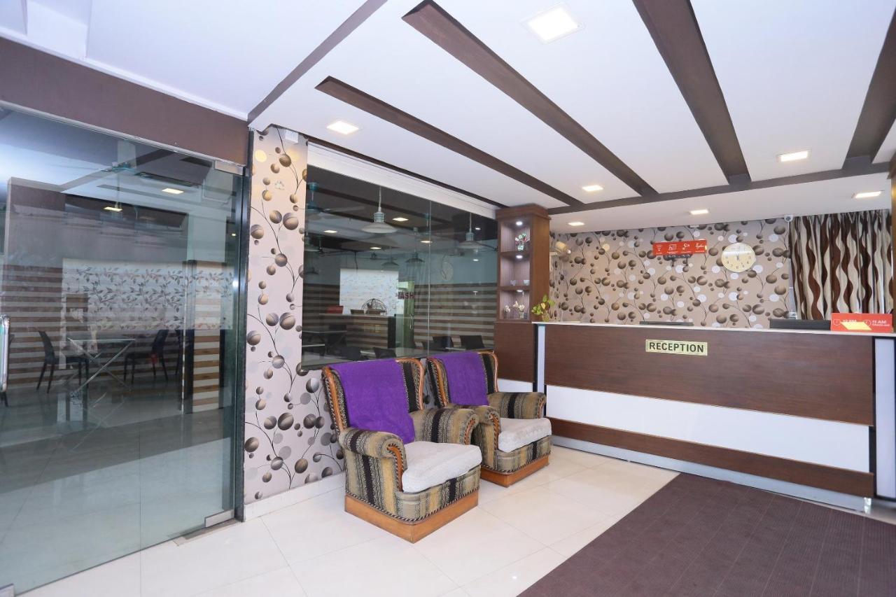 โอโย 25093 โฮเต็ล ทามัม Hotel Kochi ภายนอก รูปภาพ