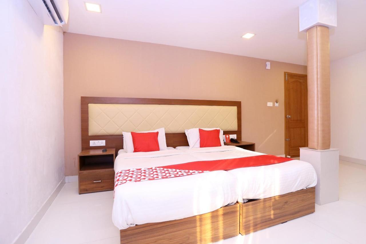 โอโย 25093 โฮเต็ล ทามัม Hotel Kochi ภายนอก รูปภาพ