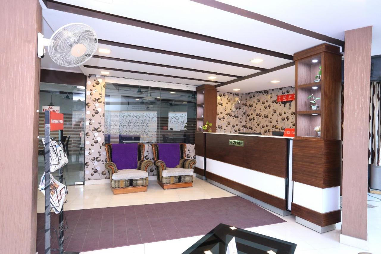 โอโย 25093 โฮเต็ล ทามัม Hotel Kochi ภายนอก รูปภาพ